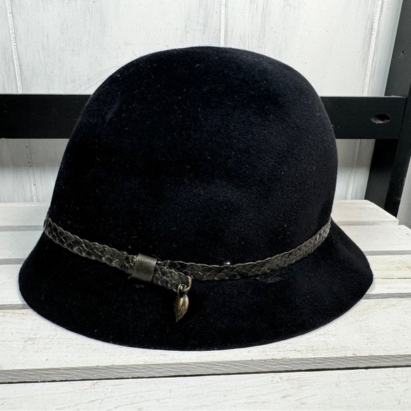 NEW Helen Kaminski RABBIT FUR FELT Cloche Hat, Adjustable Fits XS-M, $395 - Picture 4 of 9